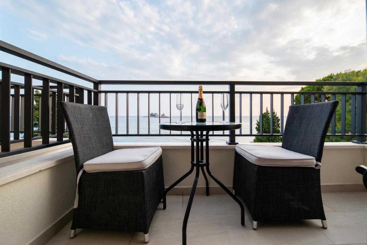 Mar Azul Apartments Petrovac Luaran gambar